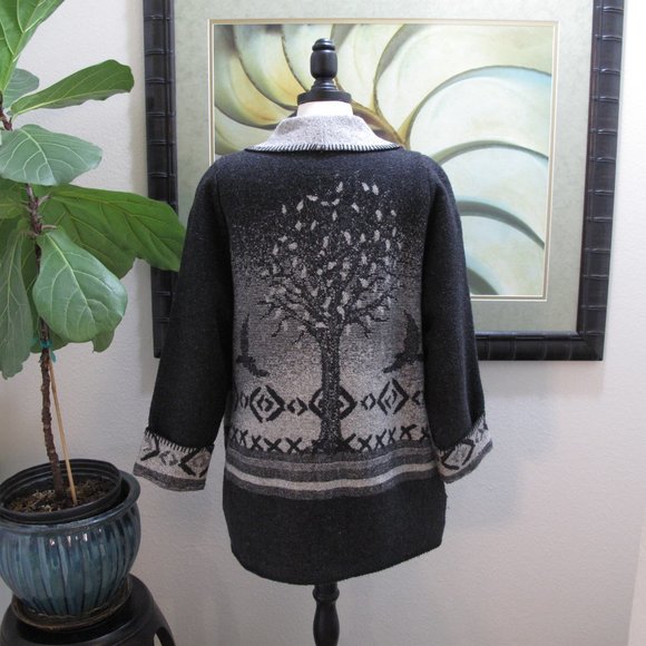 VINTAGE - Wool Blend Oversized Shaket - Picture 4 of 11